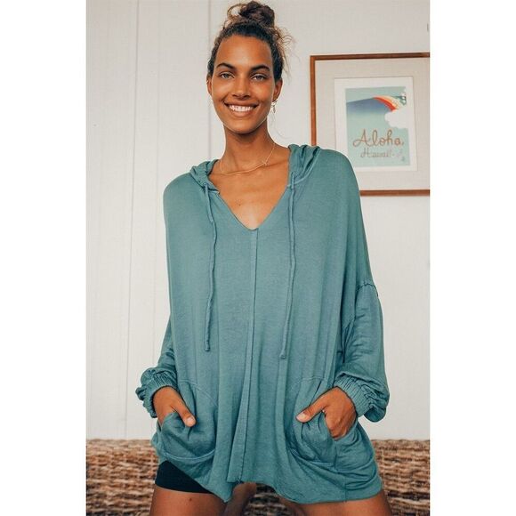 Lulu’s XS Oversized Blue V-Neck Hooded Long Sleeve Beach Top Casual Relaxed Fit - Picture 8 of 9